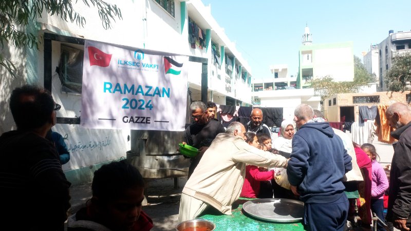 ONE BITCH GIVES A THOUSAND HOPE IN GAZA